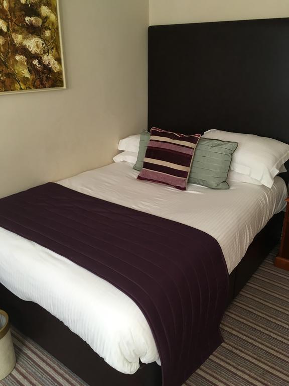 The Wyastone Hotell Cheltenham Eksteriør bilde